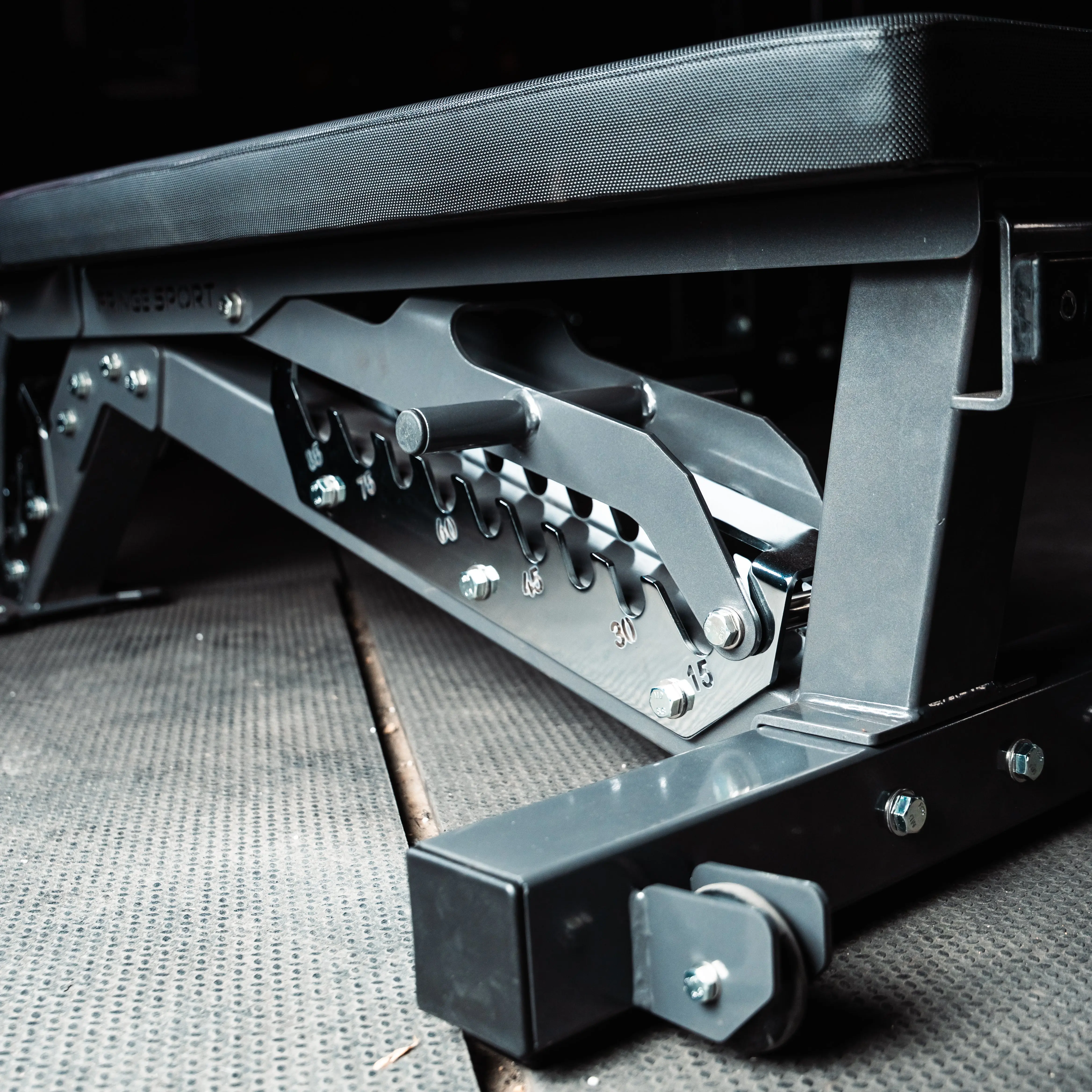 Falcon Bench - Image 12